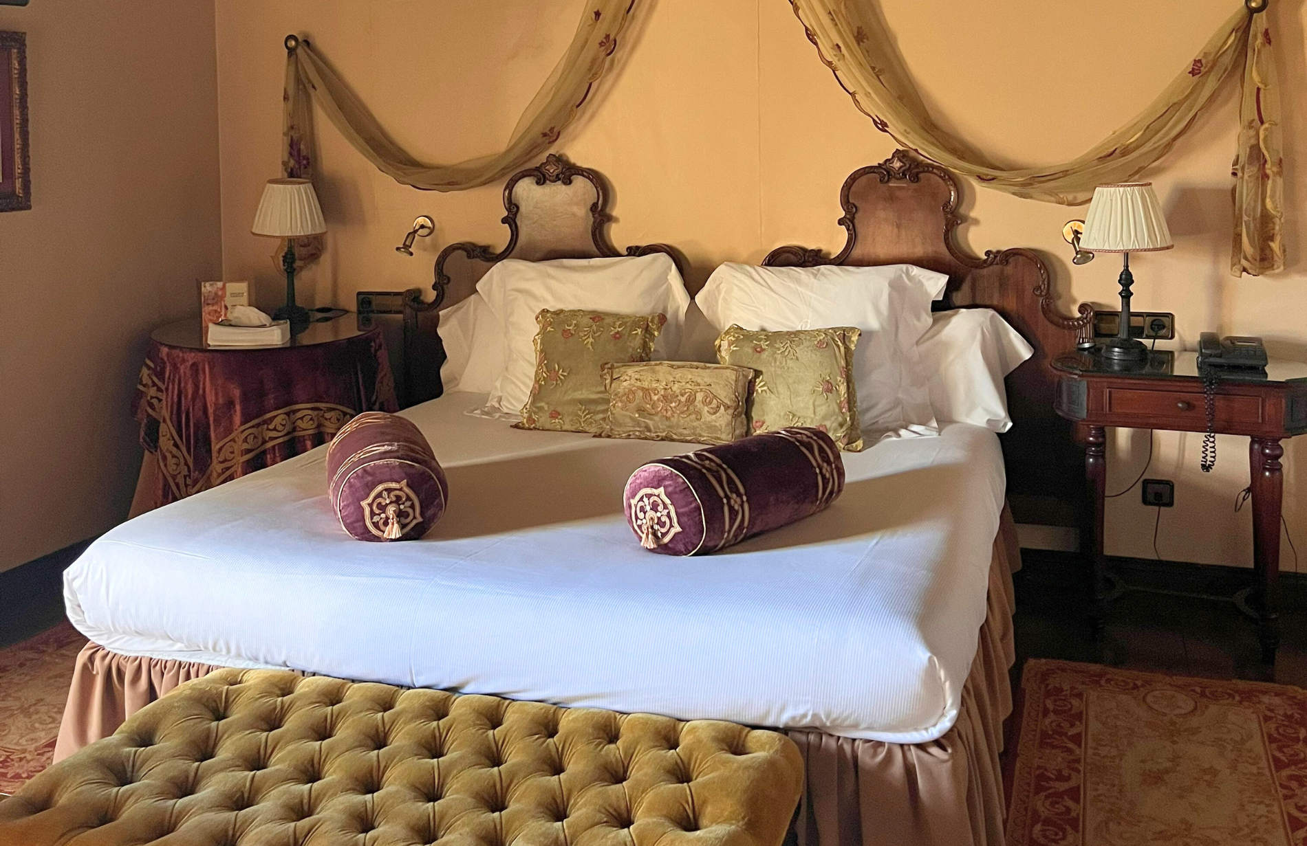 suite-regenta-cama-hotel-palacio-de-cutre