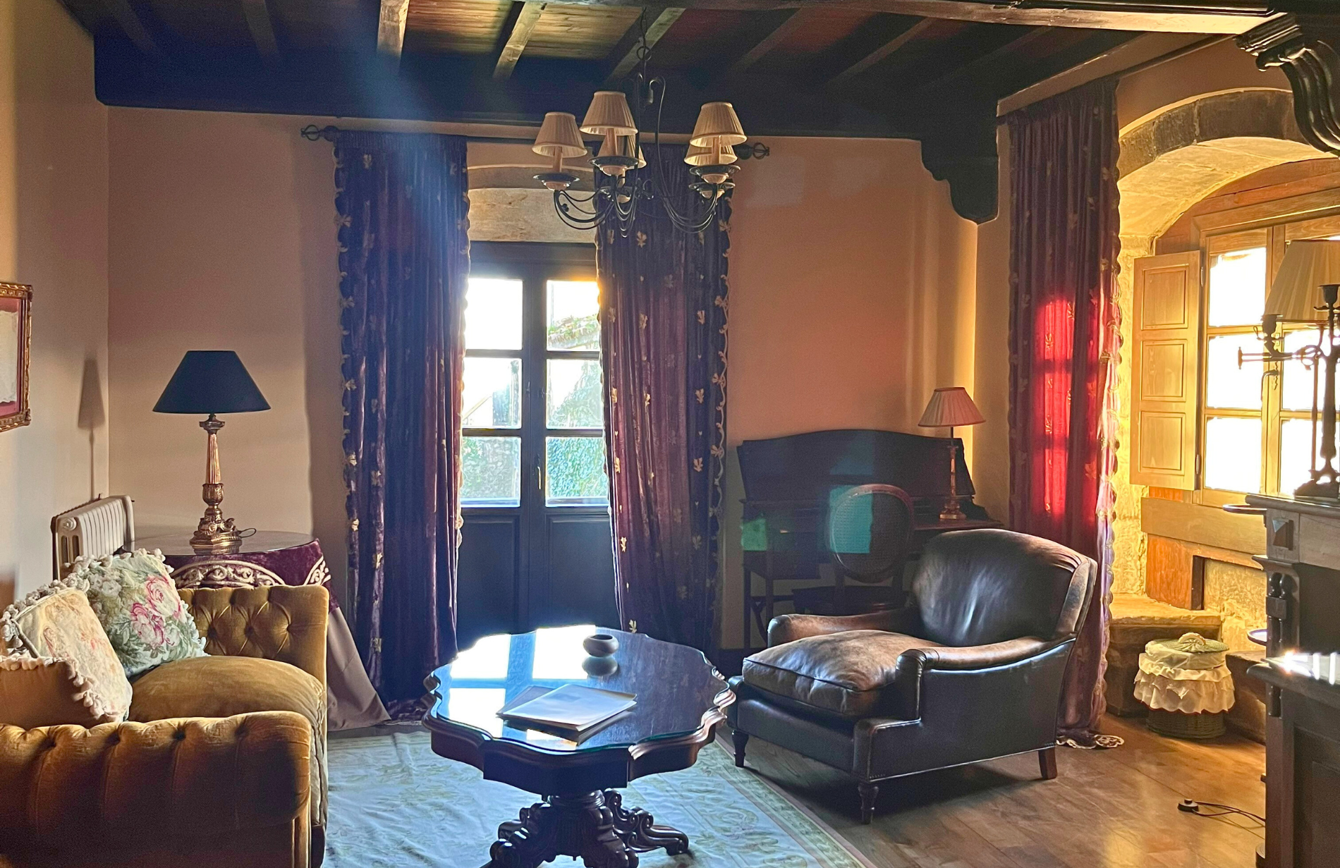 suite-regenta-salon-hotel-palacio-de-cutre
